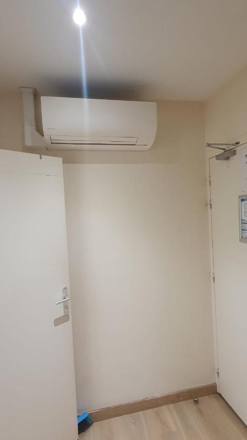 Hotel Le Privilege La Courneuve Extérieur photo