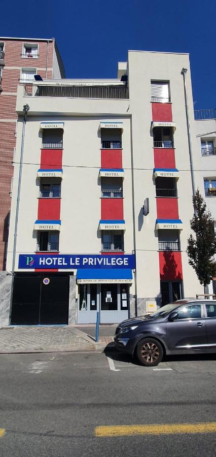 Hotel Le Privilege La Courneuve Extérieur photo