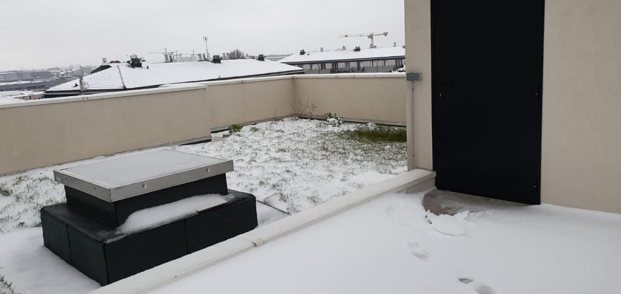 Hotel Le Privilege La Courneuve Extérieur photo